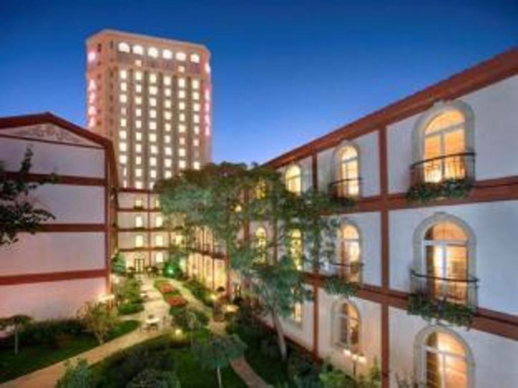 Dong Fang Hotel Beijing Eksteriør bilde