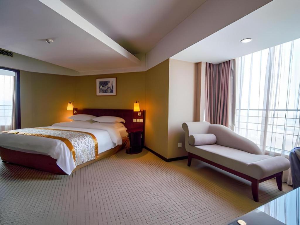 Dong Fang Hotel Beijing Eksteriør bilde