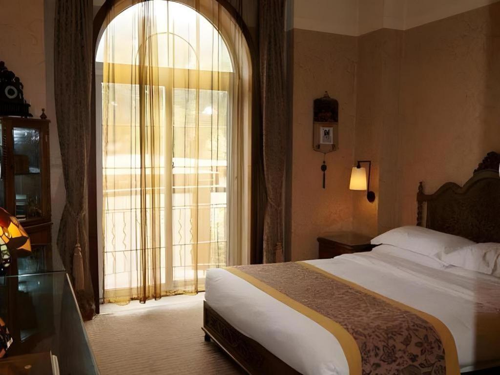 Dong Fang Hotel Beijing Eksteriør bilde
