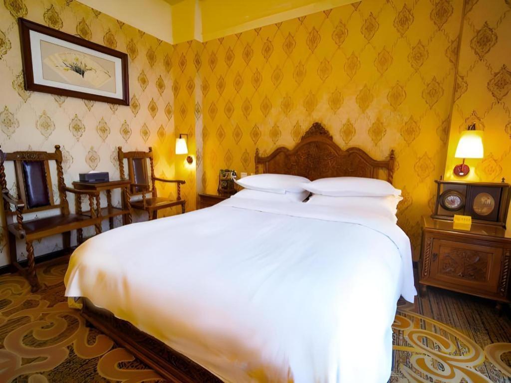 Dong Fang Hotel Beijing Eksteriør bilde